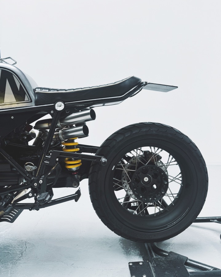 カフェ斜路スタイル — Miraki R nineT