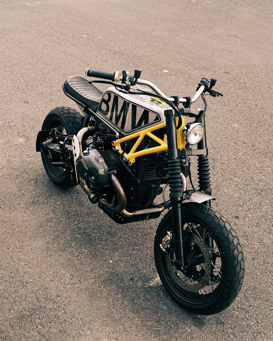 Miraki R nineT — 屈折展示 A